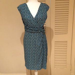 Ann Taylor fully lined geometric zip back dress